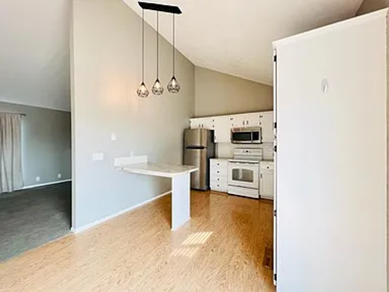 6714 N 110th Ave - Photo 2 of 12