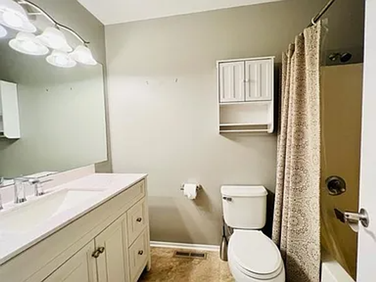 6714 N 110th Ave - Photo 6 of 12