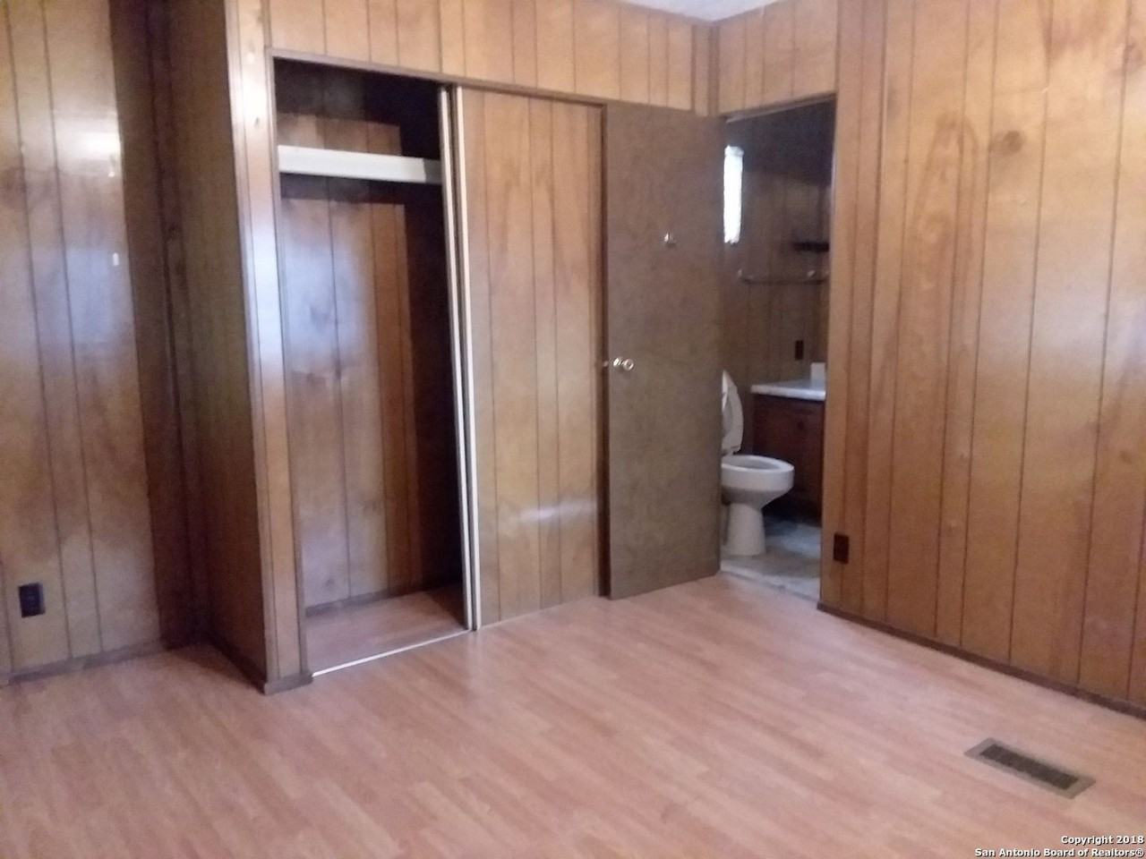 8454 Braewick Dr - Photo 6 of 8