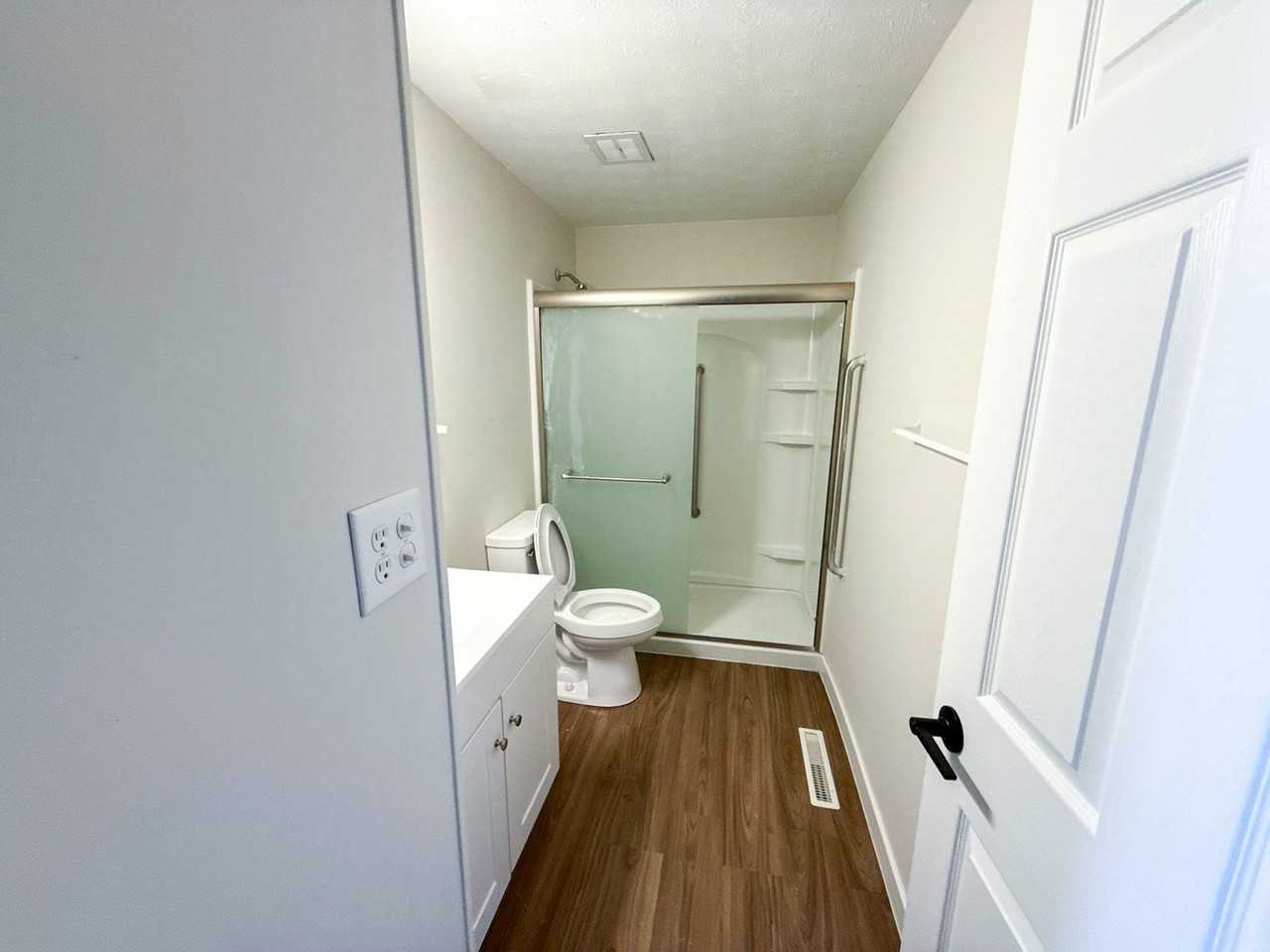 812 Breathitt Ave - Photo 5 of 10