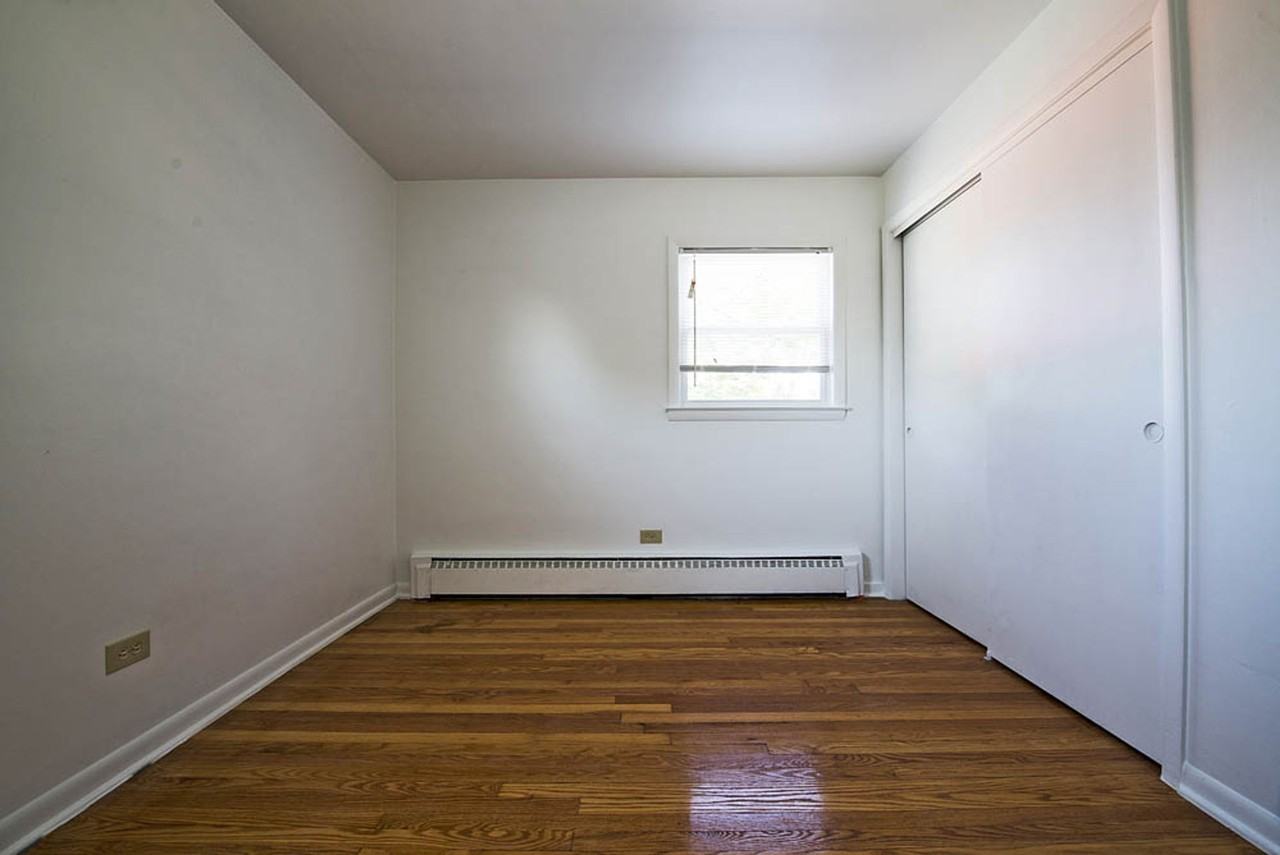 470 Gordon Ave Calumet City, IL 60409 - Photo 4 of 27