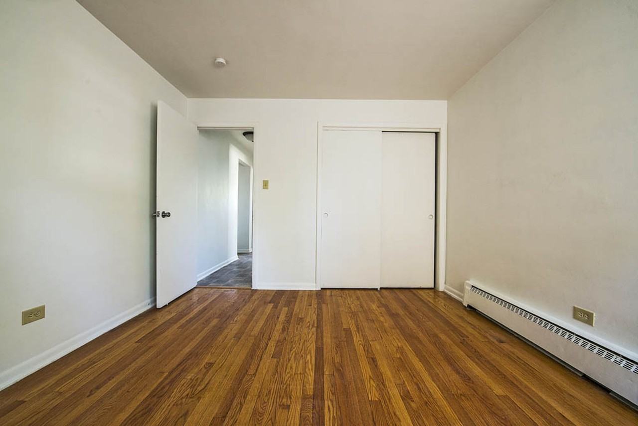 470 Gordon Ave Calumet City, IL 60409 - Photo 7 of 27