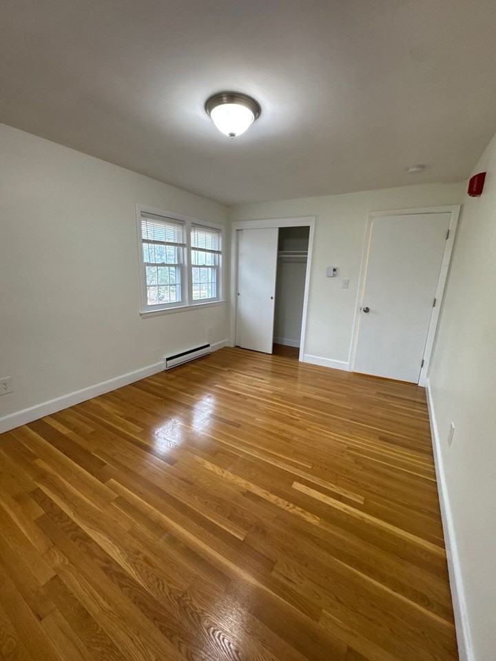 15-21 Park Avenue - Photo 4 of 15
