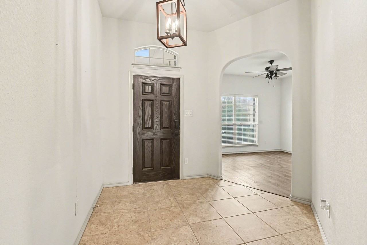 13033 Monte Alto St - Photo 3 of 25