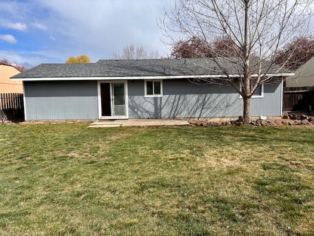 1559 Sw 33rd St - Photo 5 of 28