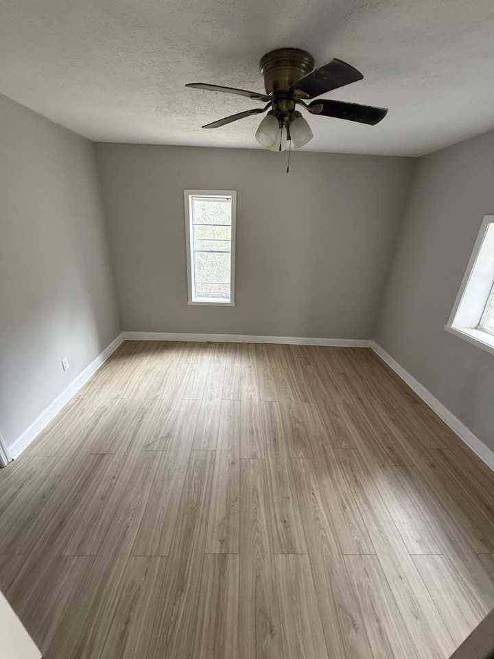 214 Keeling Rd - Photo 4 of 7