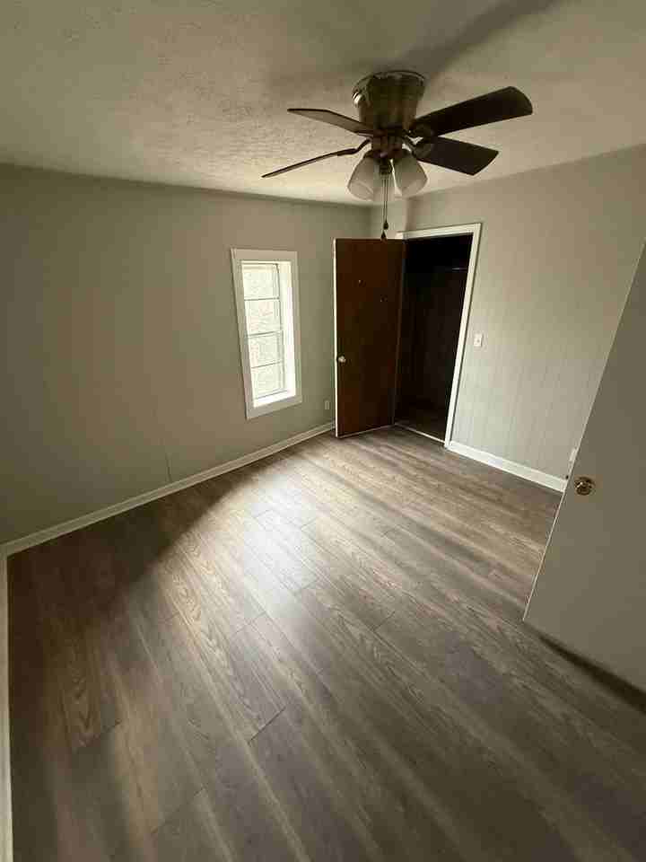 214 Keeling Rd - Photo 5 of 7