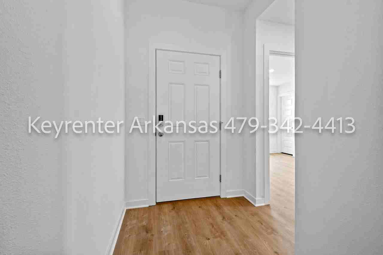590 Mac St - Photo 6 of 29