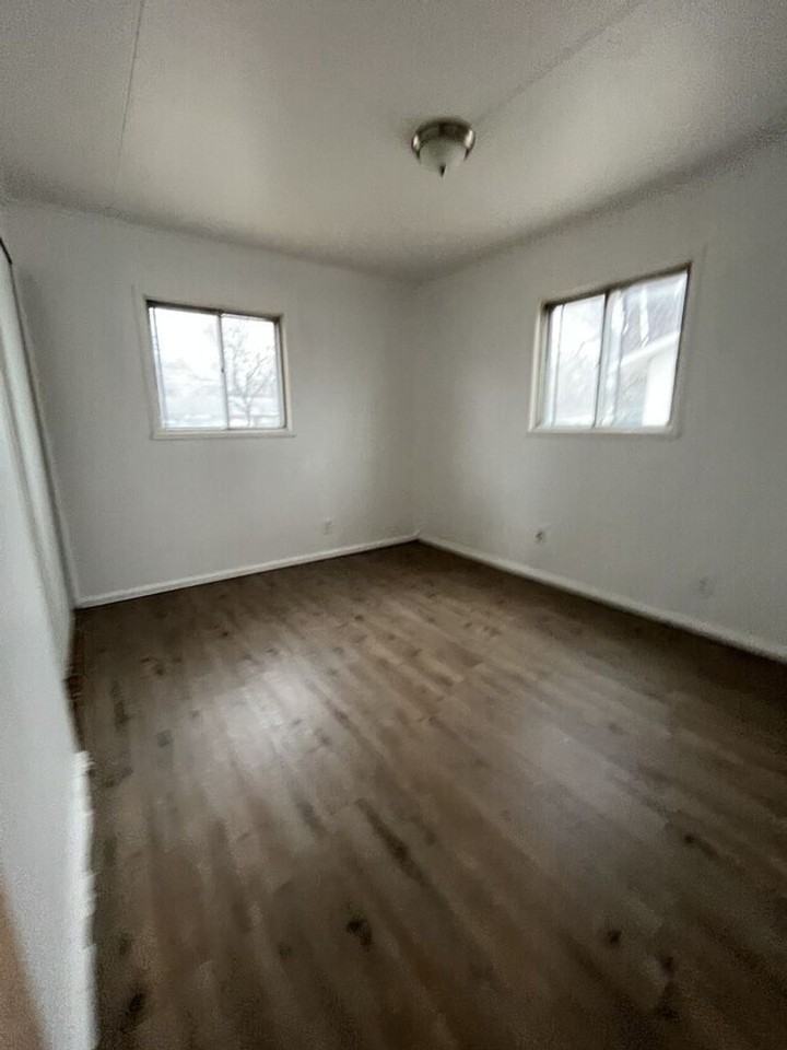 111 Saint Thomas Ln - Photo 6 of 6