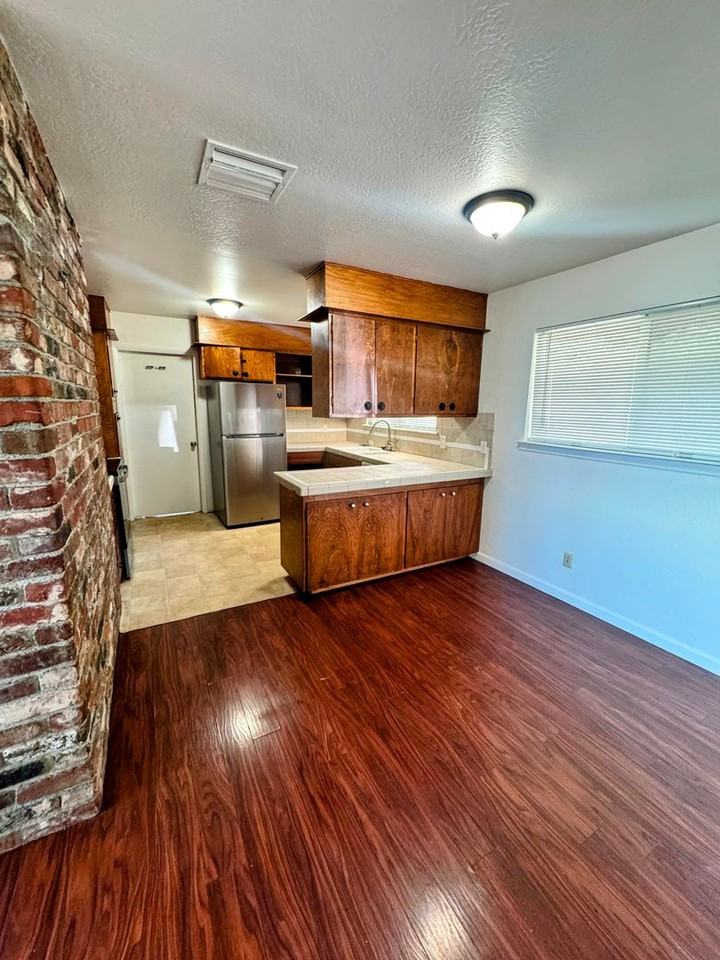 1-2 3201 Springe St - Photo 4 of 24