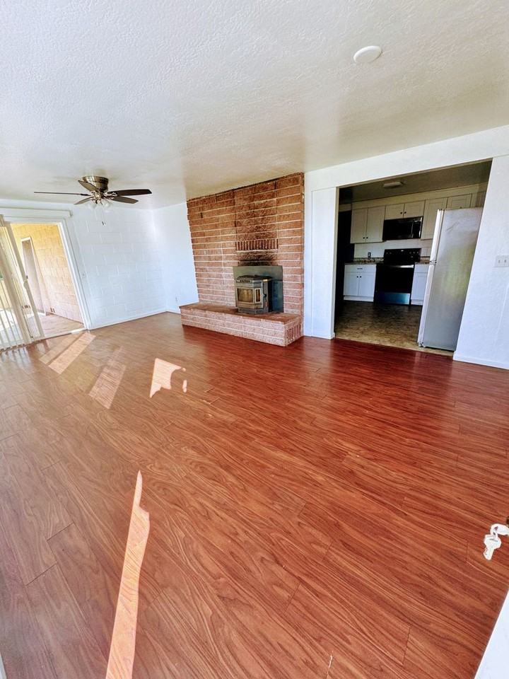 1-3 3201 Springe St - Photo 4 of 34