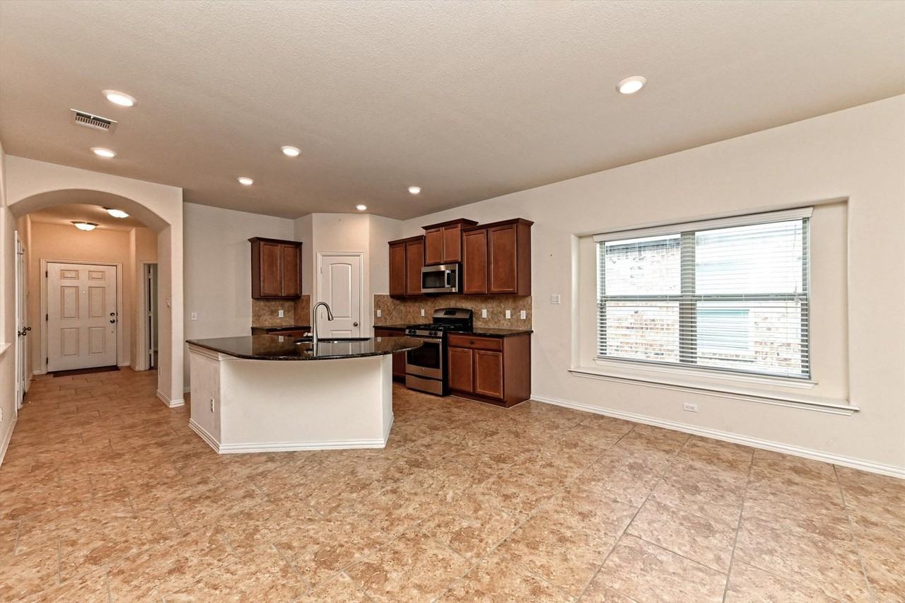 265 Shale Cir - Photo 5 of 29