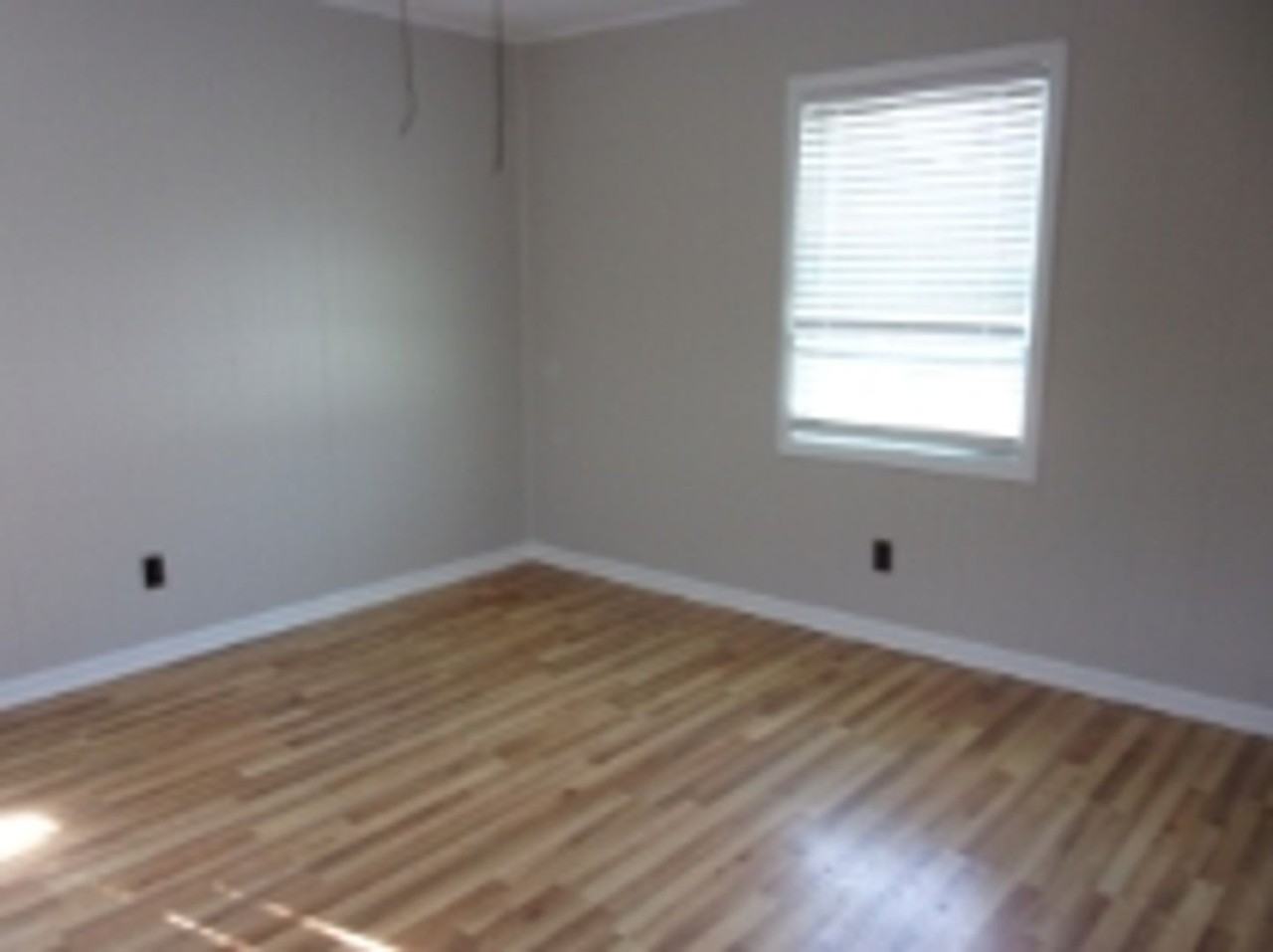 1823 India Hook Rd - Photo 5 of 11