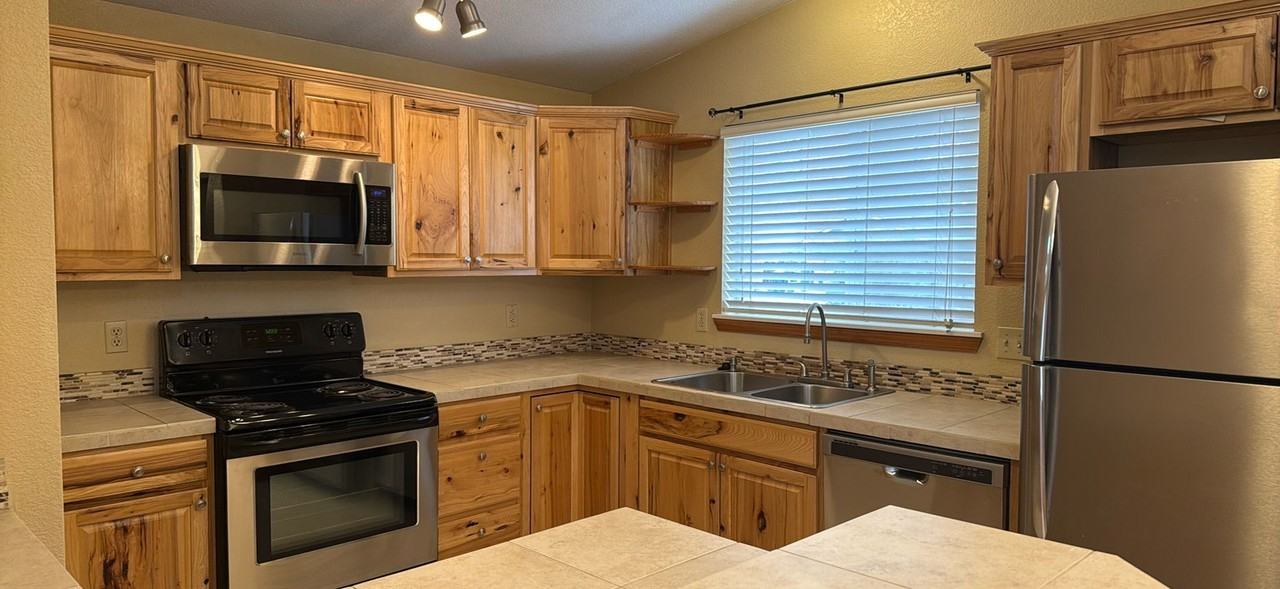 1767 Ne Meerkat Ave - Photo 2 of 19