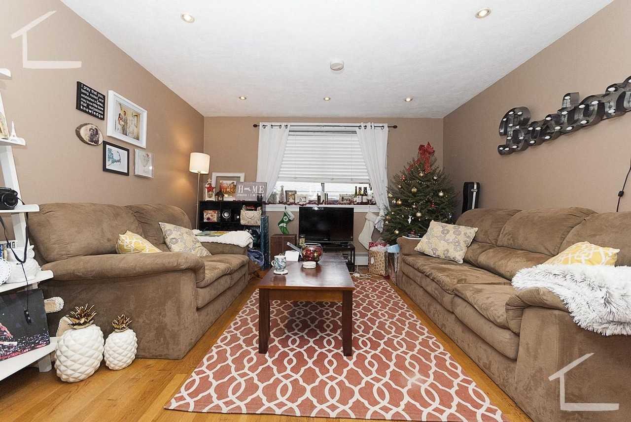 45 Gardner St - Photo 2 of 4