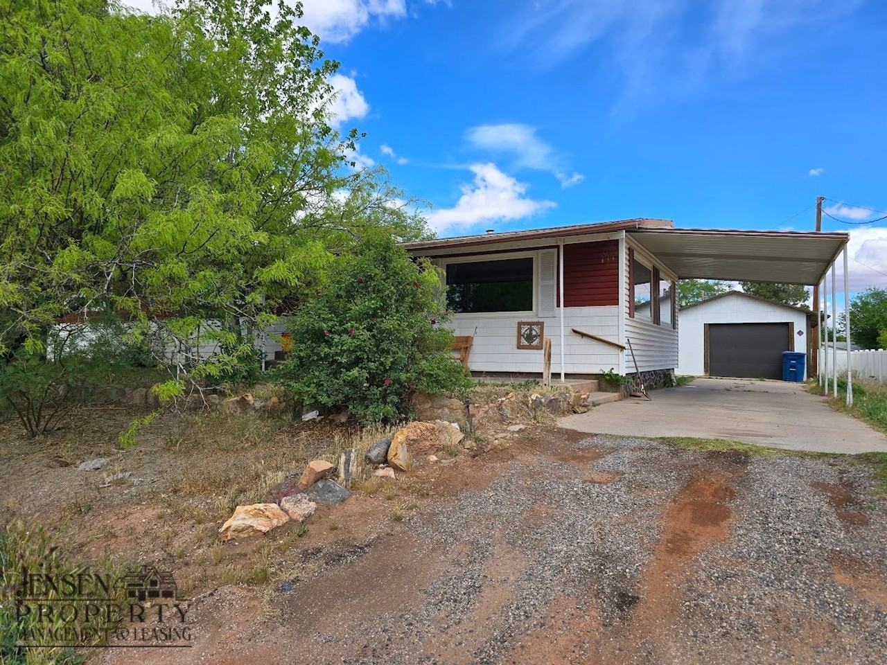 145 S 100 E - Photo 2 of 26