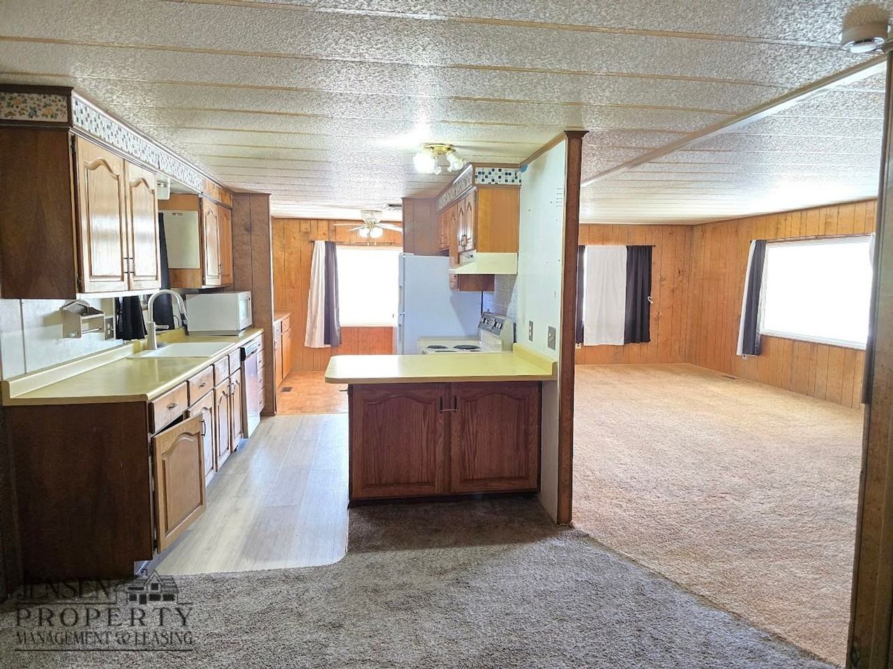 145 S 100 E - Photo 6 of 26