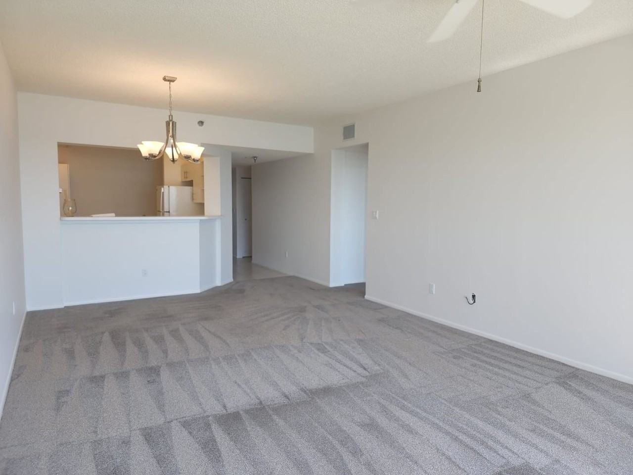 8040 Sailboat Key Blvd S - Photo 7 of 35