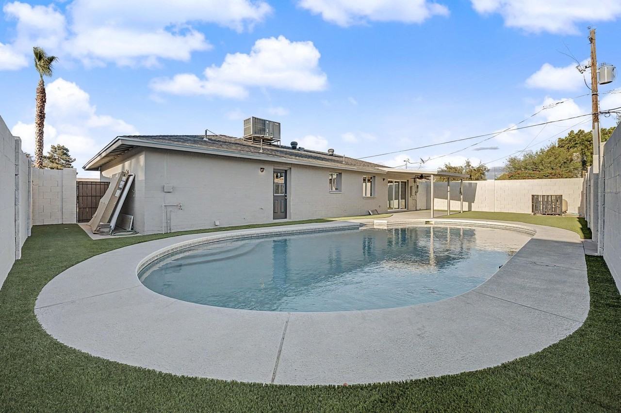 1281 E Hermosa Dr - Photo 5 of 41