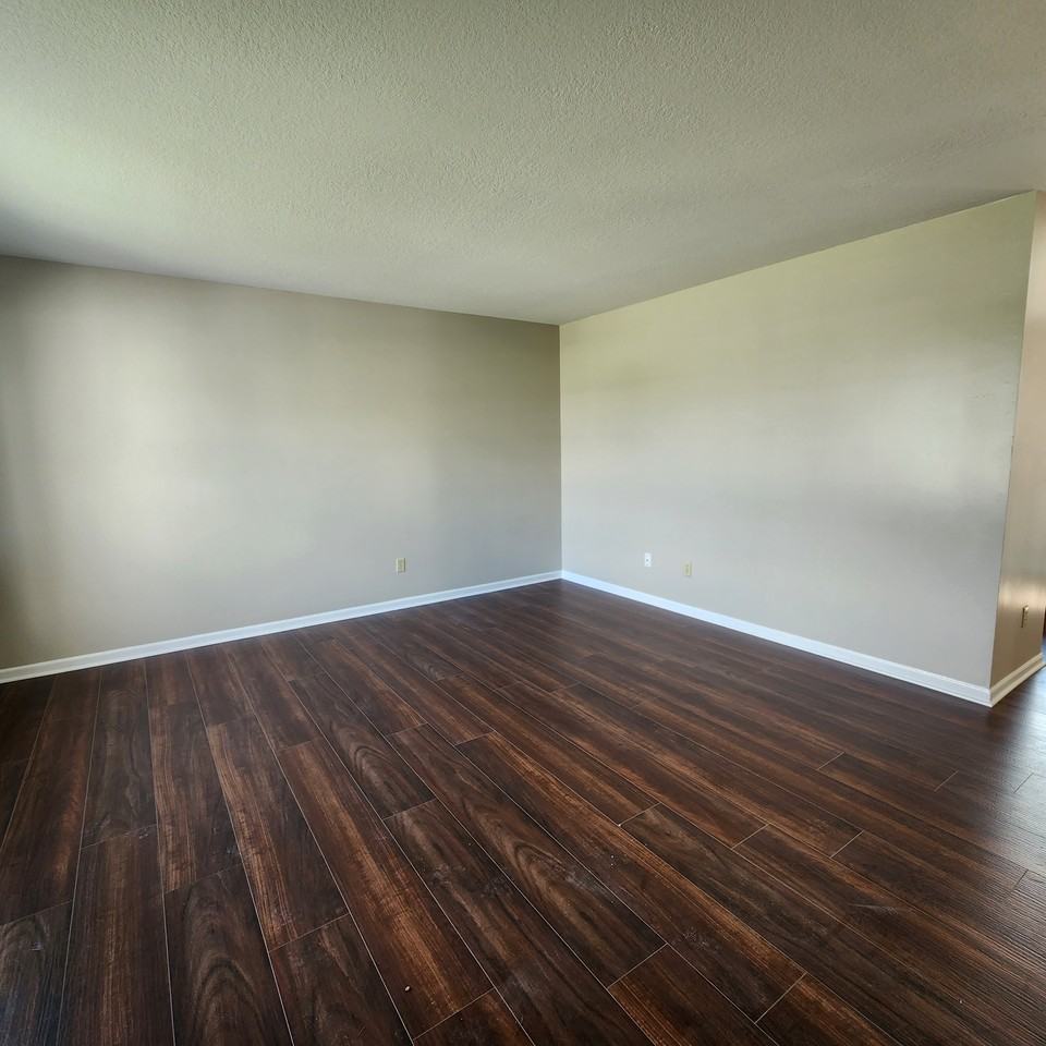 1527 Flint Lock Ln #1 - Photo 2 of 14