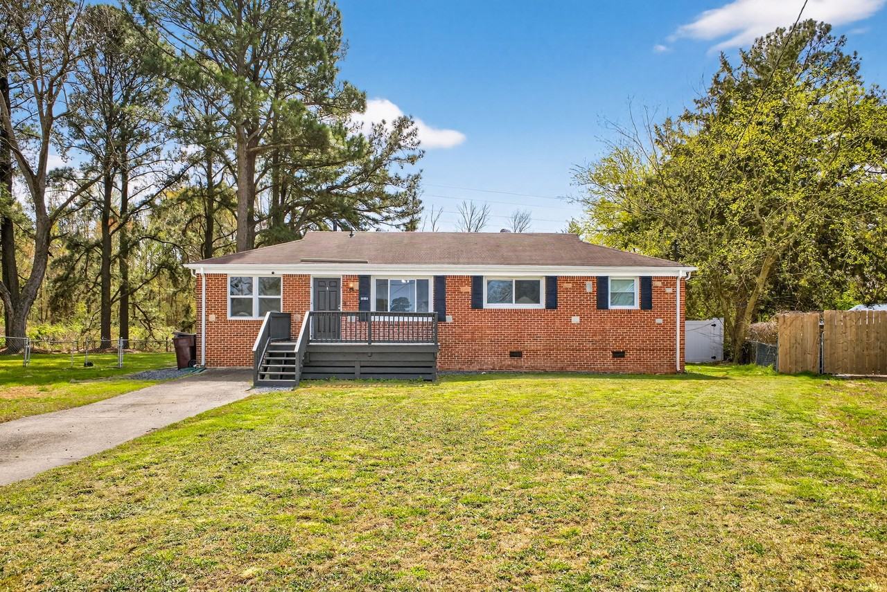 2012 Midway Ave #1 - Photo 2 of 25