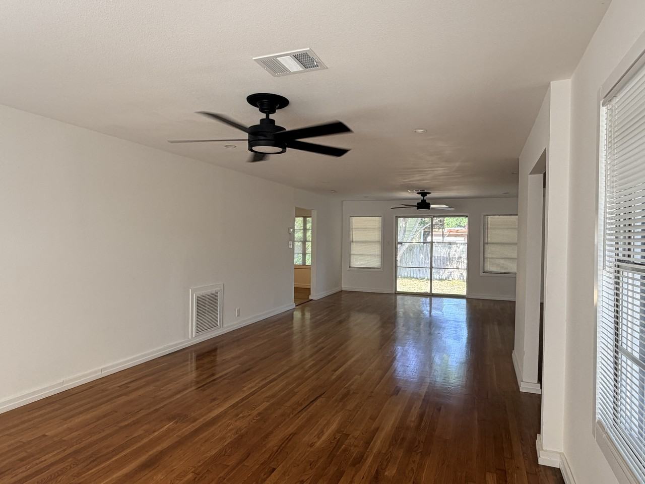 914 Belmeade Dr #1 - Photo 6 of 46