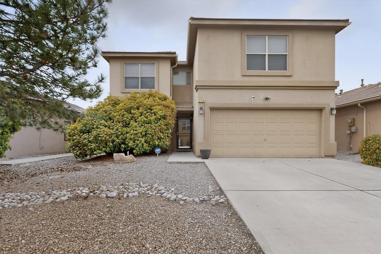 2713 Violeta Cir Se #1 - Photo 5 of 40