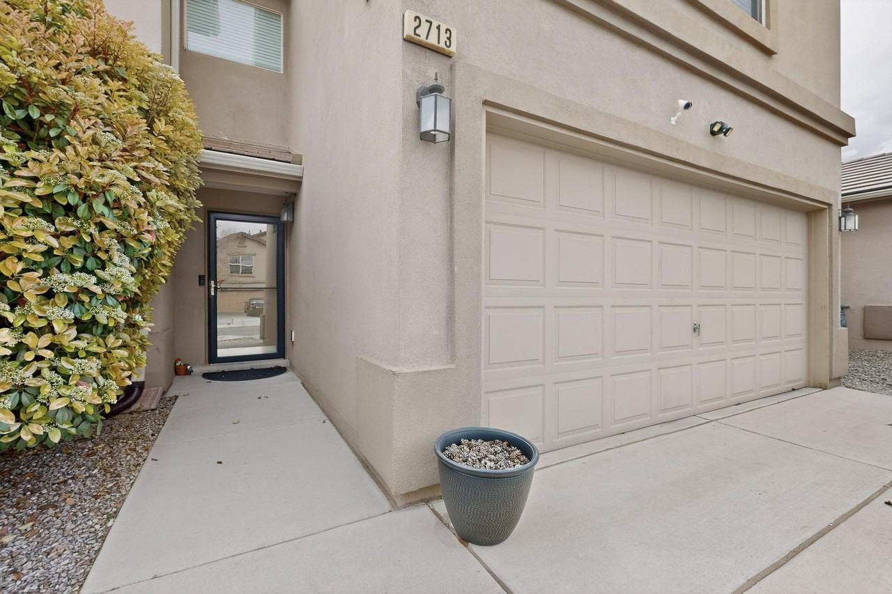 2713 Violeta Cir Se #1 - Photo 6 of 40