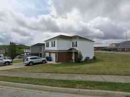 featured image of 1010 Stonecrest Ct #B