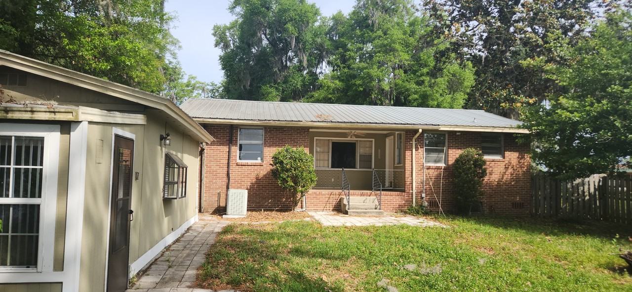 800 Lake Shore Ter - Photo 7 of 18