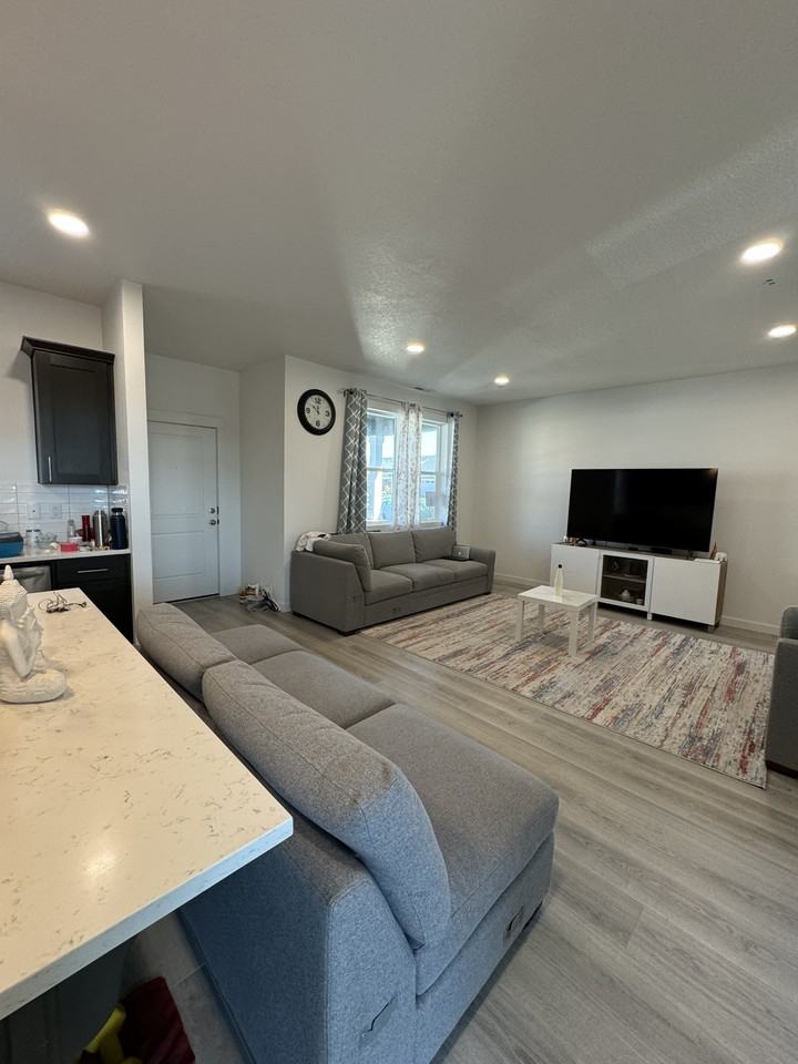 3139 S Jasper Dr #1 - Photo 6 of 26