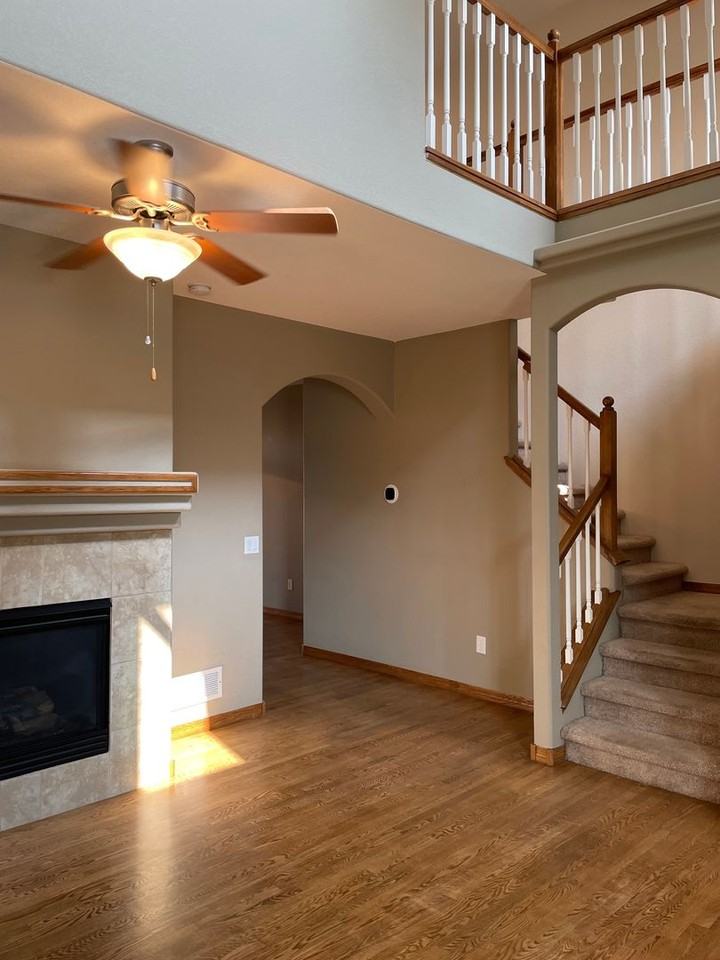 3545 Big Ben Dr #E - Photo 6 of 42