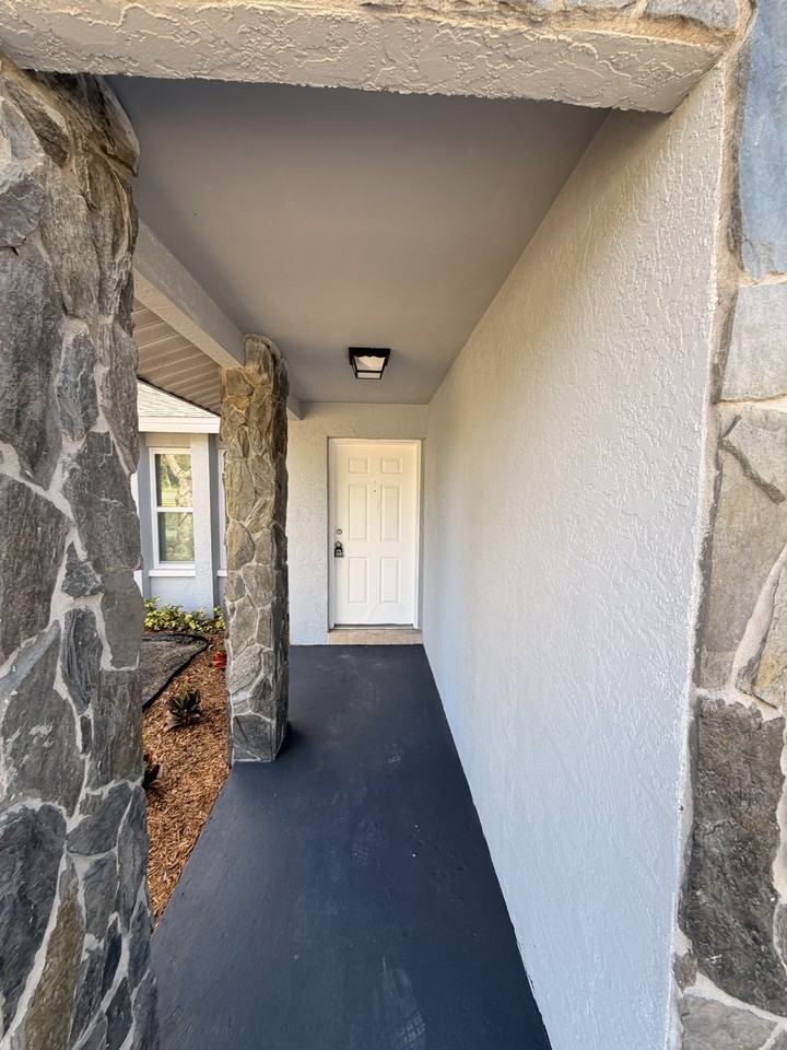 10489 113th St #1 - Photo 6 of 20