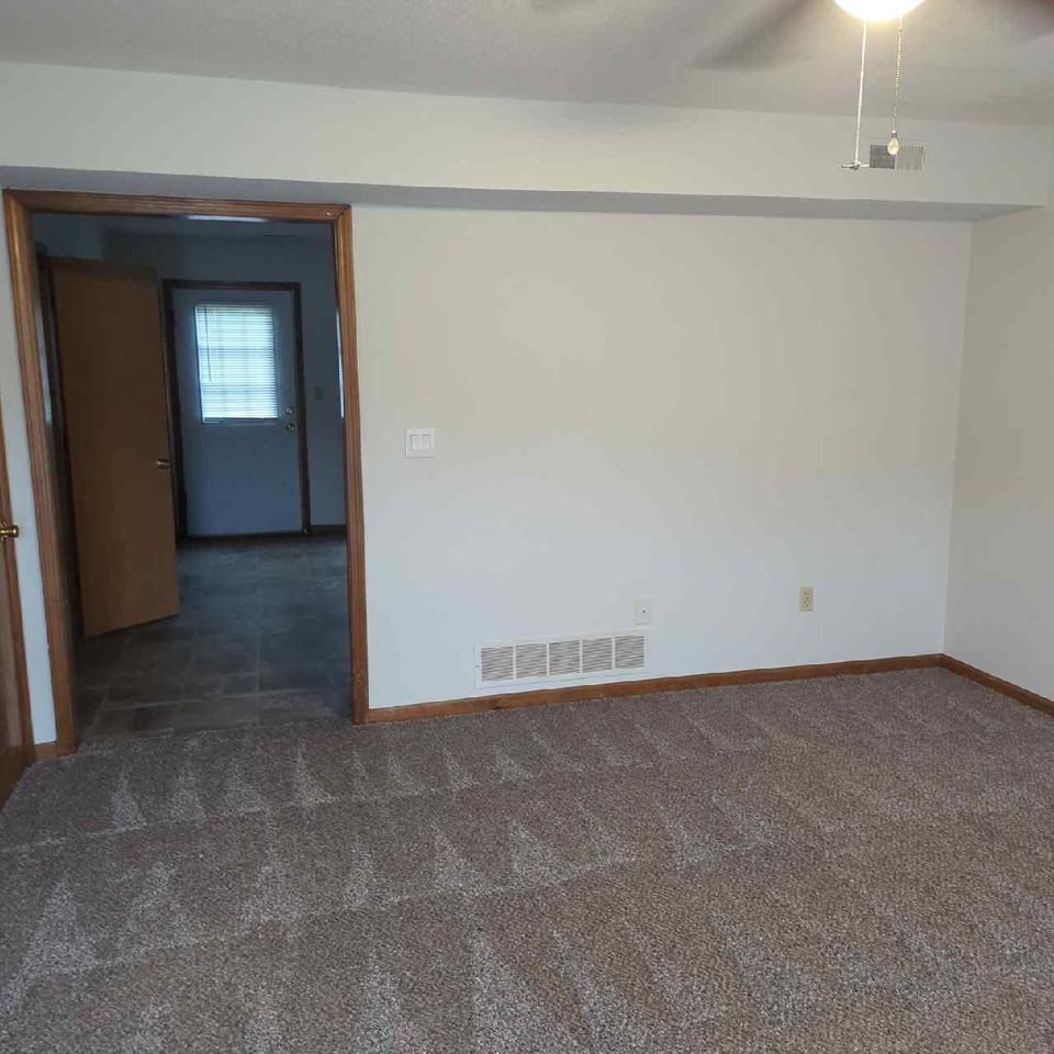 801 Foster Ln #B - Photo 3 of 8