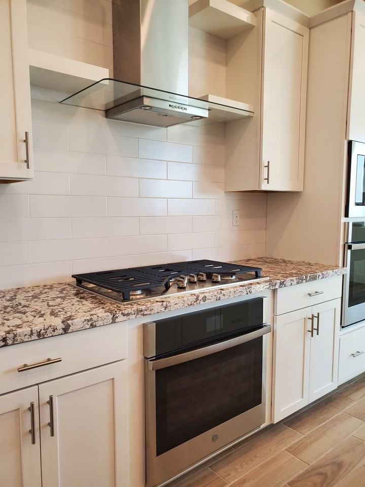 2204 Murphey Dr - Photo 3 of 50