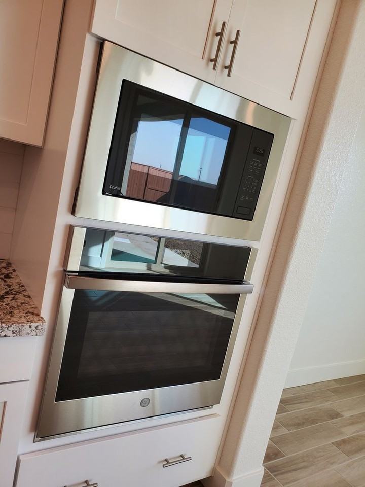 2204 Murphey Dr - Photo 5 of 50