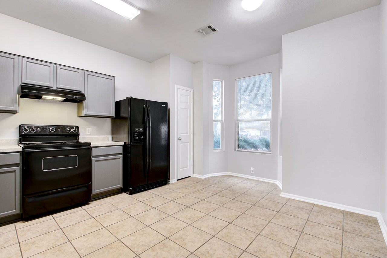 3735 Browning Blf - Photo 4 of 32