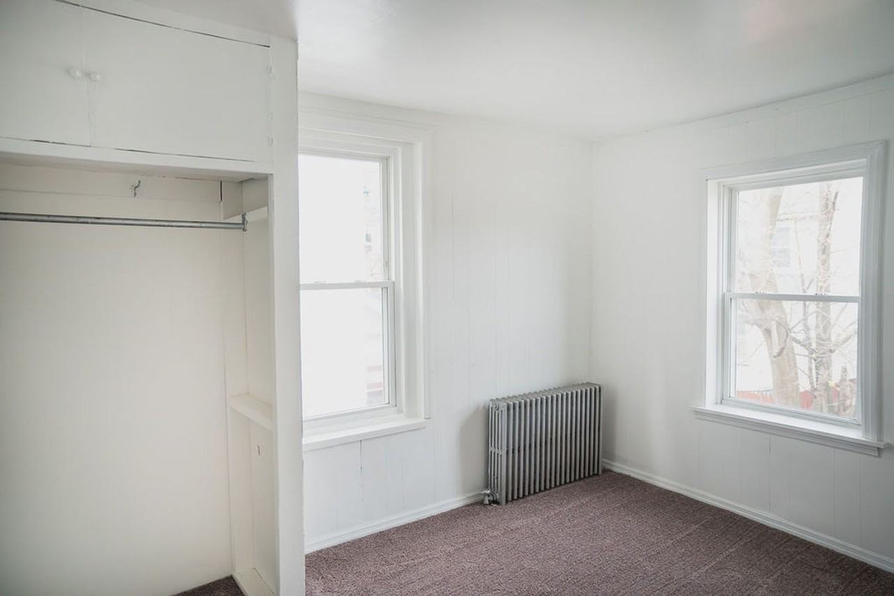 521 Hess St - Photo 7 of 13