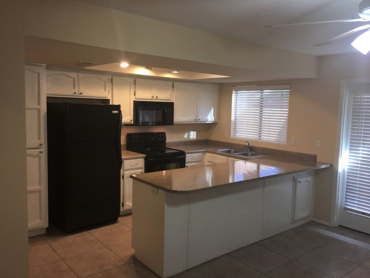 170 E Guadalupe Rd