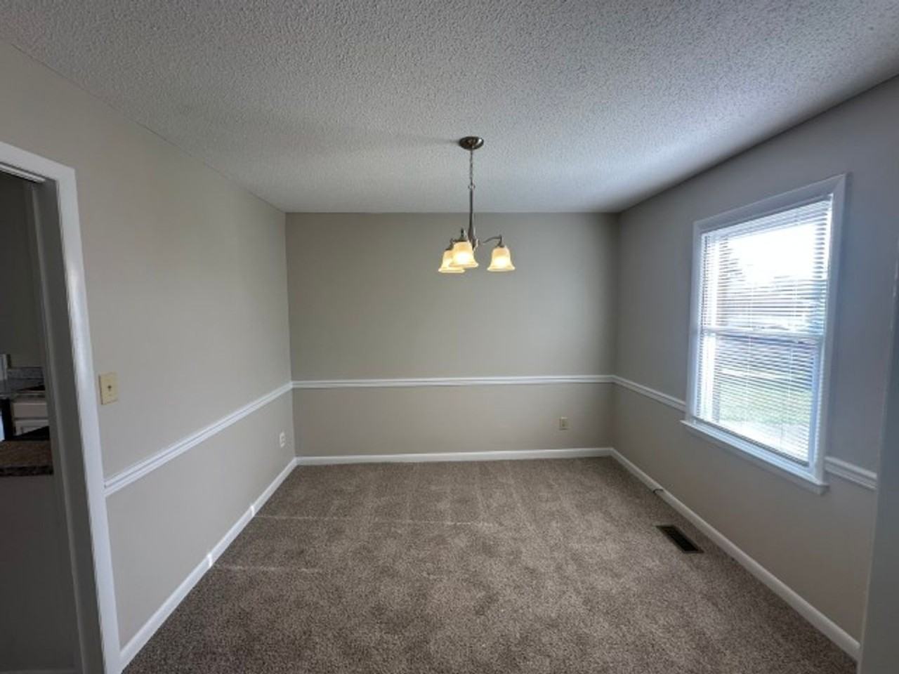 5901 Watercrest Ct - Photo 5 of 24