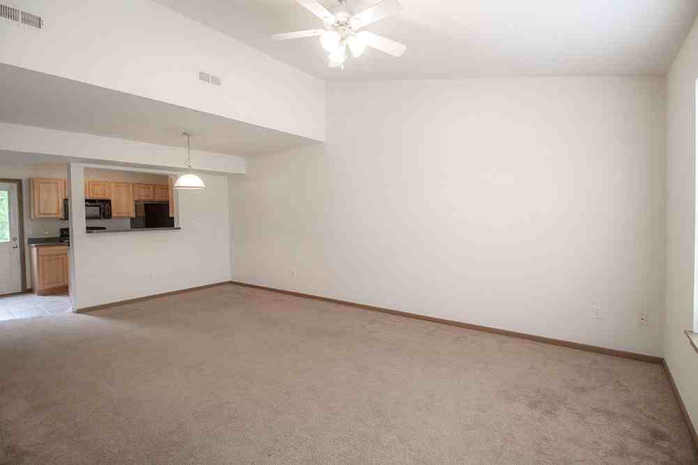 2119 N Ballenger Ln - Photo 2 of 39