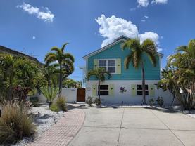 2921 Dupont St S - Photo 1 of 1