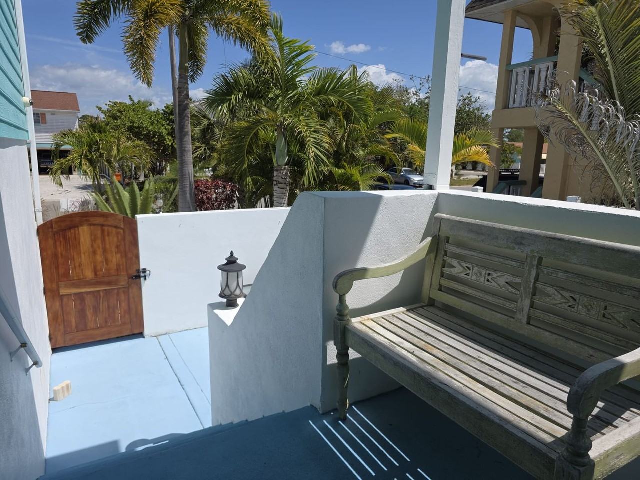 2921 Dupont St S - Photo 7 of 41