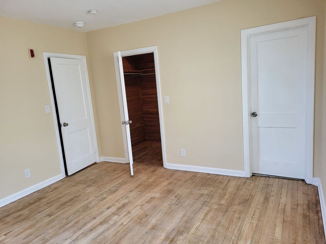 401 Sw 10th St - Photo 2 of 10