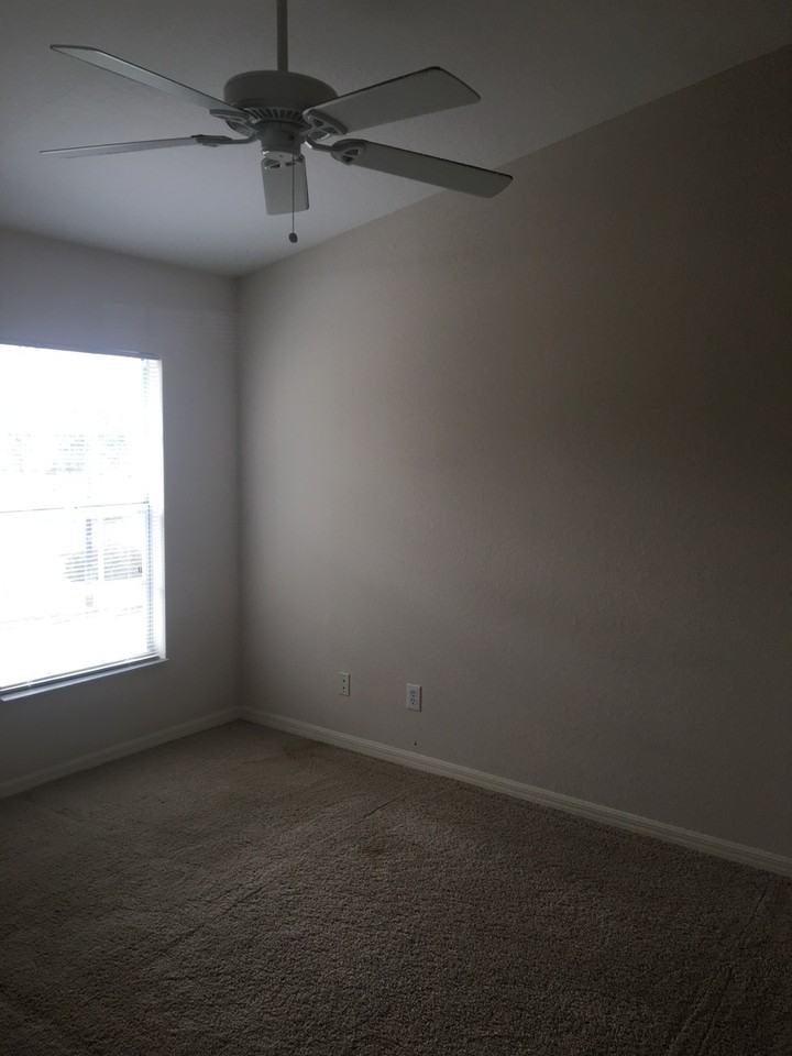 14890 Pleasant Bay Ln - Photo 3 of 9