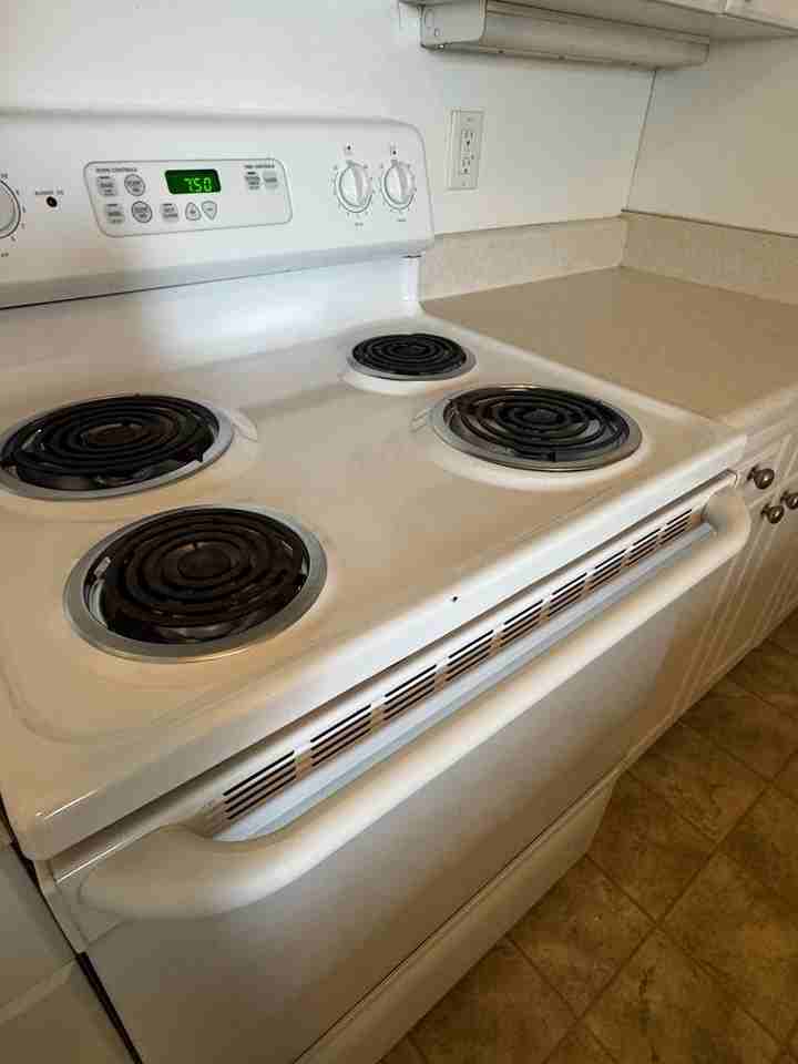 2037 Smallbrooke Ct - Photo 7 of 13