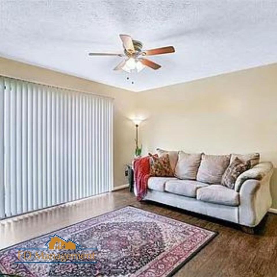 126 Wells Ct - Photo 7 of 12