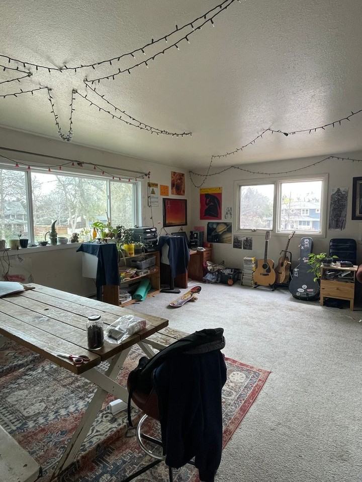 625 Locust St - Photo 2 of 17