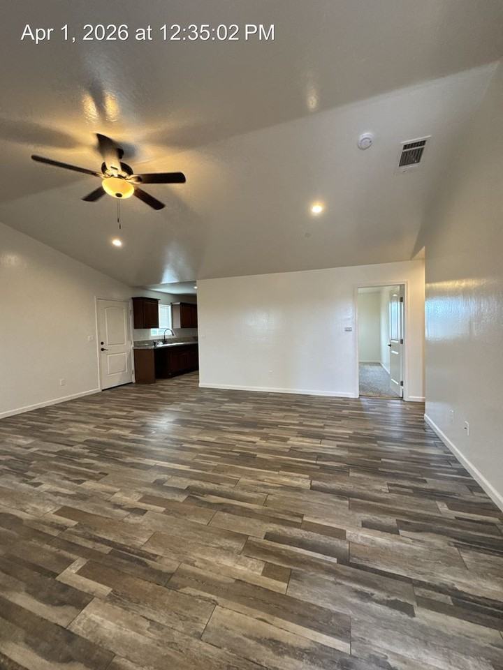 536 Benrus Ave - Photo 3 of 24