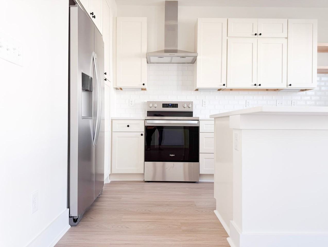 1336 Meridian St - Photo 4 of 40